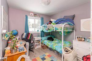 151 Anne St N, House detached with 3 bedrooms, 2 bathrooms and 4 parking in Barrie ON | Image 8