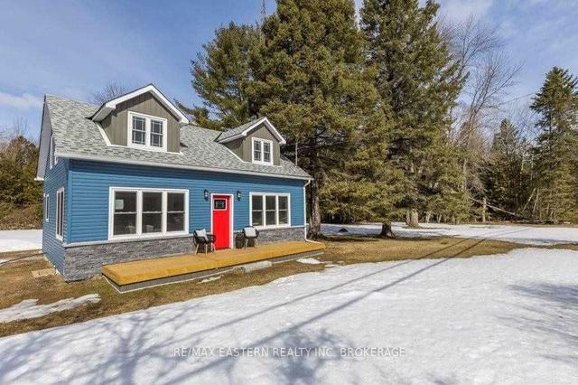 3694 Highway 28, House detached with 3 bedrooms, 2 bathrooms and 12 parking in Douro Dummer ON | Image 16