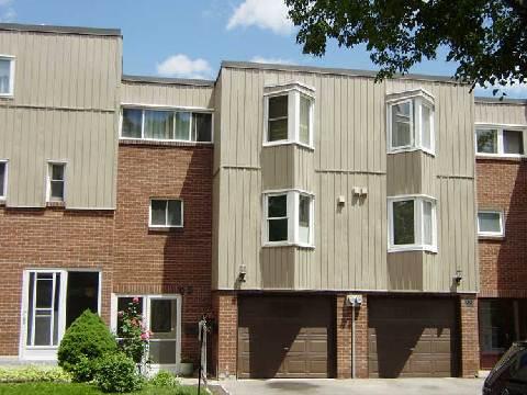 98 - 400 Bloor St, Townhouse with 4 bedrooms, 3 bathrooms and 2 parking in Mississauga ON | Image 1