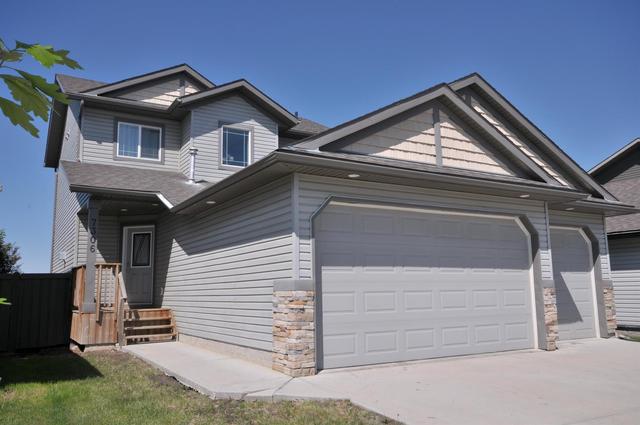 7306 115b Street, House detached with 5 bedrooms, 3 bathrooms and 6 parking in Grande Prairie AB | Image 2