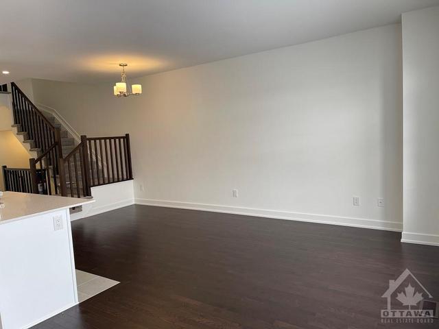 318 Ibanez Walk, Townhouse with 3 bedrooms, 4 bathrooms and 2 parking in Ottawa ON | Image 8