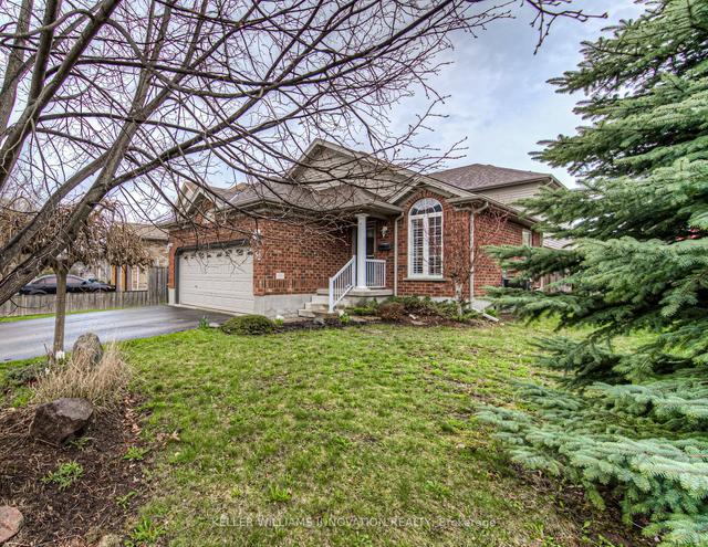 52 Frasson Dr, House detached with 2 bedrooms, 2 bathrooms and 4 parking in Guelph ON | Image 12