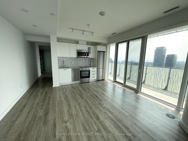 4106 - 42 Charles St E, Condo with 2 bedrooms, 1 bathrooms and 1 parking in Toronto ON | Image 2
