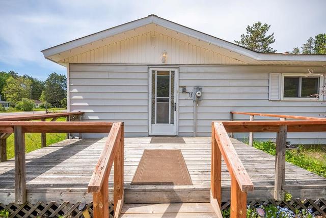 2404 Simpson Pit Road, House detached with 2 bedrooms, 1 bathrooms and 6 parking in Killaloe, Hagarty and Richards ON | Image 8