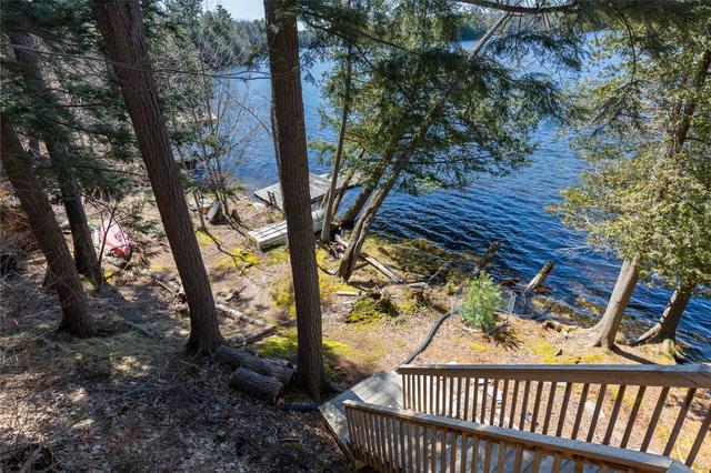 1033 East Walker Lake Dr, House detached with 3 bedrooms, 2 bathrooms and 6 parking in Lake of Bays ON | Image 6