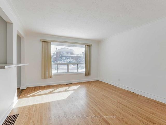 1104 Glengrove Ave, House detached with 4 bedrooms, 2 bathrooms and 5 parking in Toronto ON | Image 22