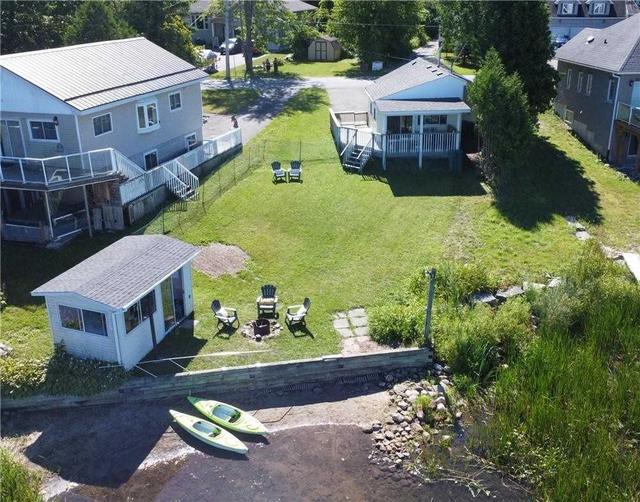 124 Mitchells Beach Rd, House detached with 3 bedrooms, 1 bathrooms and 2 parking in Tay ON | Image 1