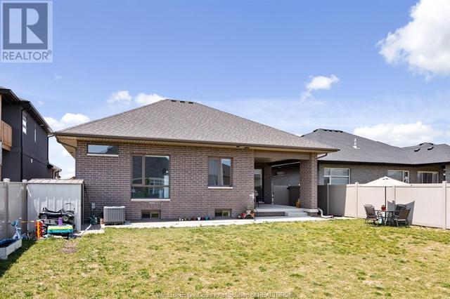 199 Spring, House detached with 4 bedrooms, 3 bathrooms and null parking in Lakeshore ON | Image 33