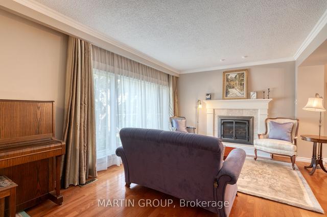 244 Overton Pl, House detached with 3 bedrooms, 2 bathrooms and 7 parking in Oakville ON | Image 7