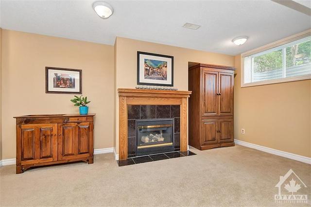 80 Ambiance Drive, Townhouse with 3 bedrooms, 3 bathrooms and 3 parking in Ottawa ON | Image 27