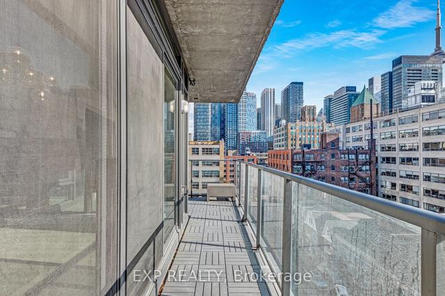 907 - 32 Camden St, Condo with 2 bedrooms, 2 bathrooms and 1 parking in Toronto ON | Image 16