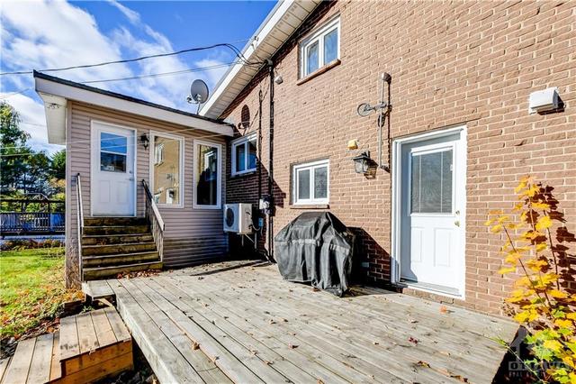 214 Fraser Park, House detached with 4 bedrooms, 2 bathrooms and 5 parking in Ottawa ON | Image 28