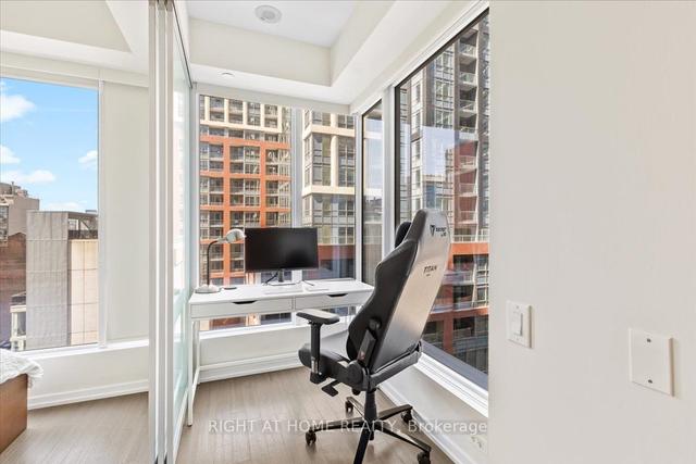 716 - 101 Peter St W, Condo with 1 bedrooms, 1 bathrooms and 0 parking in Toronto ON | Image 15