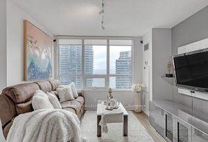 2710 - 19 Grand Trunk Cres, Condo with 2 bedrooms, 2 bathrooms and 1 parking in Toronto ON | Image 3
