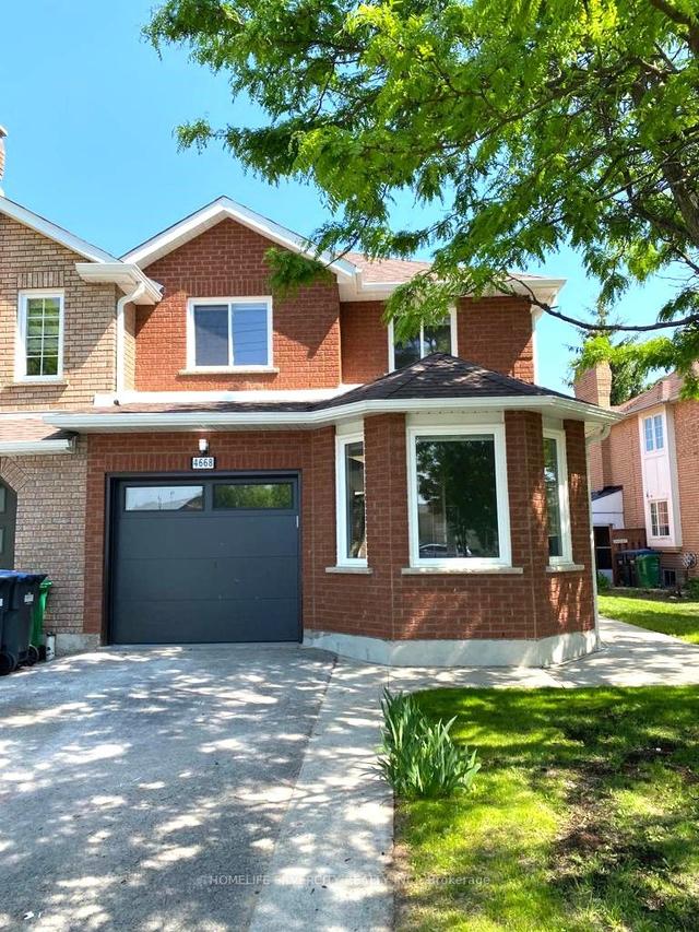 4668 Crosscreek Crt S, House attached with 4 bedrooms, 4 bathrooms and 4 parking in Mississauga ON | Image 1