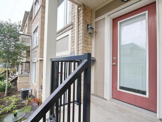 04 - 3025 Destination Dr, Townhouse with 3 bedrooms, 3 bathrooms and 2 parking in Mississauga ON | Image 2