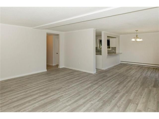 101 - 808 Royal Avenue Sw, Condo with 3 bedrooms, 2 bathrooms and 1 parking in Calgary AB | Image 9