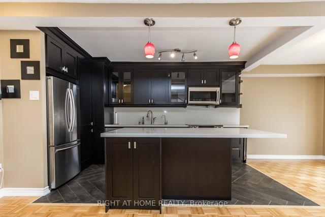 1411 - 177 Linus Rd, Condo with 2 bedrooms, 2 bathrooms and 1 parking in Toronto ON | Image 9