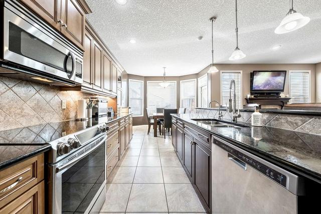 146 New Brighton Lane Se, House detached with 4 bedrooms, 3 bathrooms and 4 parking in Calgary AB | Image 4