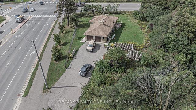 3024 Countryside Dr, House detached with 3 bedrooms, 3 bathrooms and 8 parking in Brampton ON | Image 12