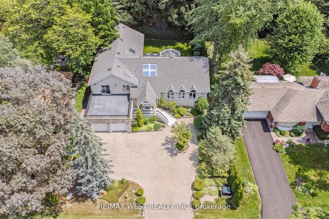 7 Palace Arch Dr, House detached with 6 bedrooms, 6 bathrooms and 10 parking in Toronto ON | Image 1