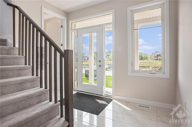 607 Terrier Circle, House detached with 4 bedrooms, 4 bathrooms and 4 parking in Ottawa ON | Image 5