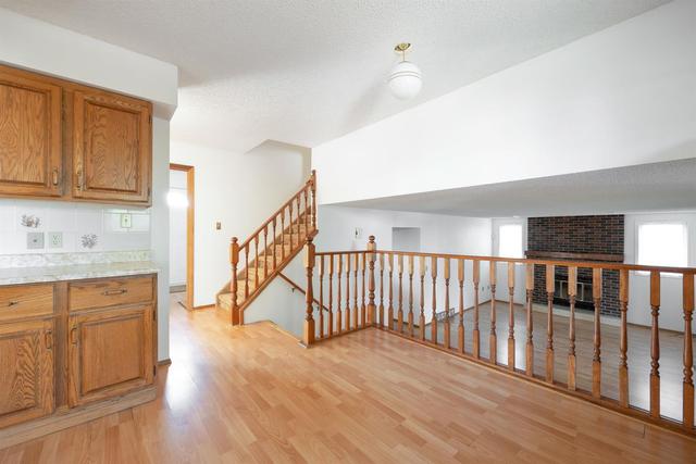 132 Berens Place, House detached with 4 bedrooms, 3 bathrooms and 4 parking in Wood Buffalo AB | Image 5