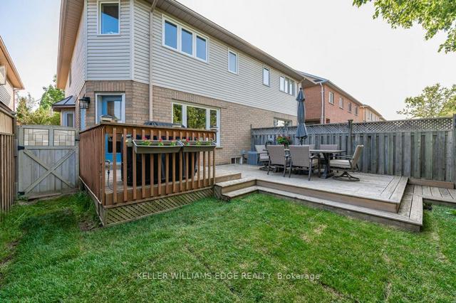 135 Harnesworth Cres, House semidetached with 3 bedrooms, 4 bathrooms and 2 parking in Hamilton ON | Image 28