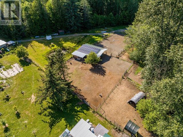 3326 Royston Rd, House detached with 5 bedrooms, 2 bathrooms and 10 parking in Comox Valley A BC | Image 68