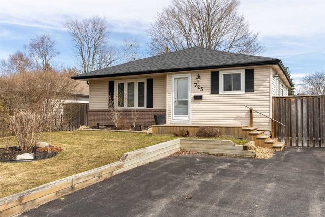 725 Annland St, House detached with 3 bedrooms, 2 bathrooms and 5 parking in Pickering ON | Image 12