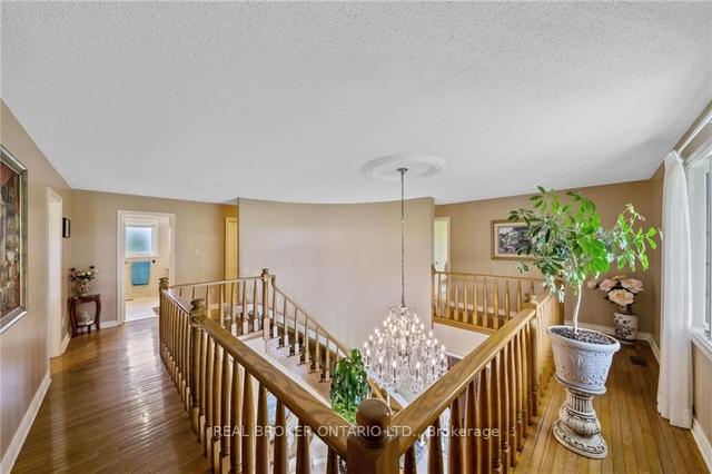 591 Dundas St E, House detached with 5 bedrooms, 4 bathrooms and 32 parking in Hamilton ON | Image 22