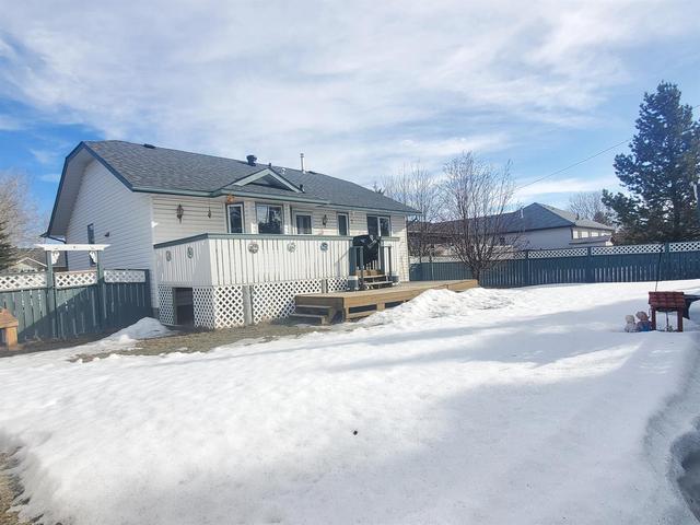 10107 106 Street, House detached with 3 bedrooms, 2 bathrooms and 4 parking in Hythe AB | Image 17
