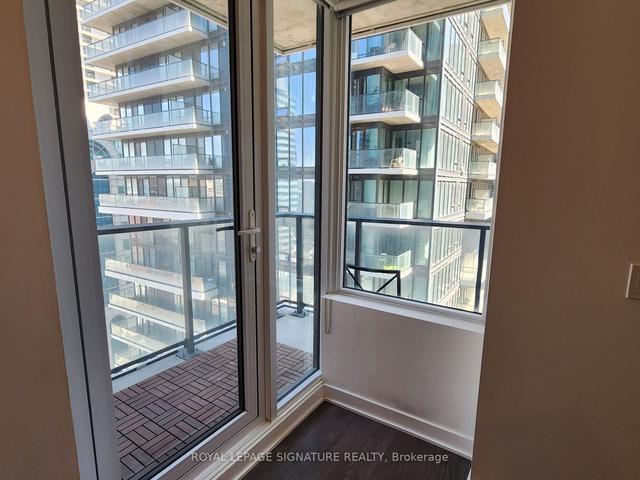 2212 - 115 Blue Jays Way, Condo with 0 bedrooms, 1 bathrooms and 0 parking in Toronto ON | Image 4