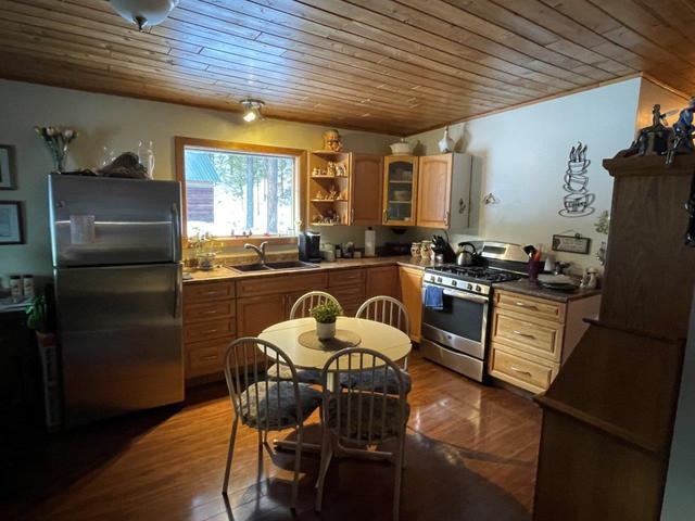 8225 Seymour Arm Main Road, House detached with 1 bedrooms, 1 bathrooms and 40 parking in Columbia Shuswap F BC | Image 30