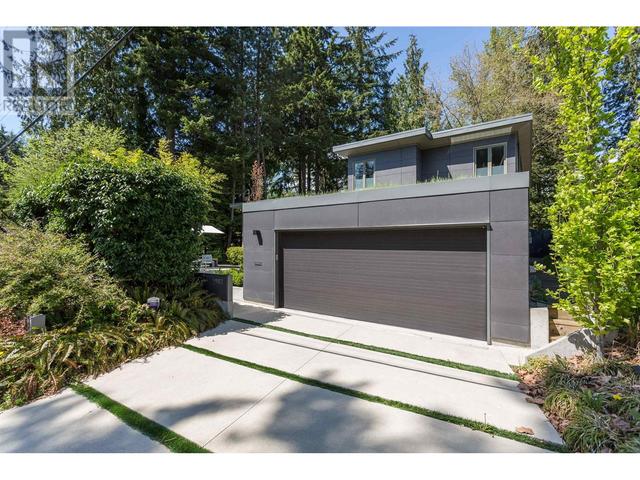982 Belvedere Drive, House detached with 4 bedrooms, 3 bathrooms and 2 parking in North Vancouver BC | Image 36