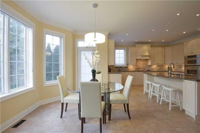 861 Canyon St, House detached with 4 bedrooms, 4 bathrooms and 4 parking in Mississauga ON | Image 10