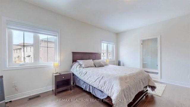 127 Rotondo Cres, House detached with 4 bedrooms, 3 bathrooms and 4 parking in Vaughan ON | Image 13