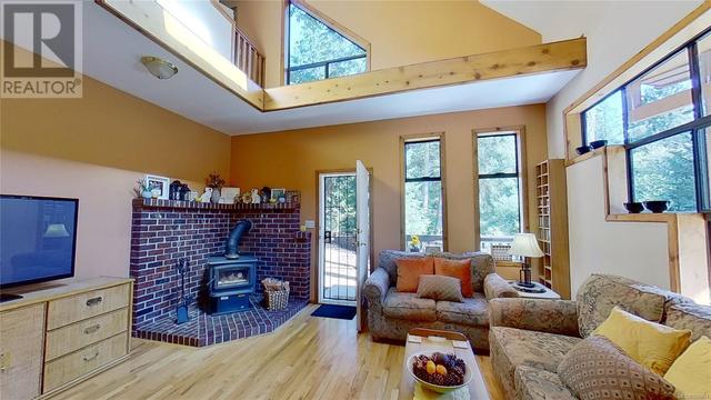 515 Spruce Ave, House detached with 4 bedrooms, 3 bathrooms and 6 parking in Nanaimo B BC | Image 7