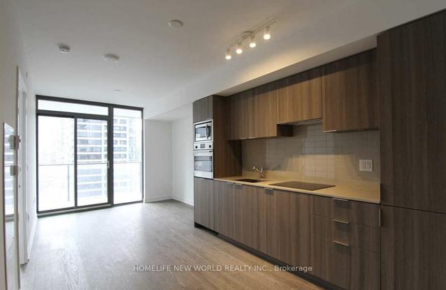 3809 - 11 Wellesley St W St W, Condo with 1 bedrooms, 1 bathrooms and 0 parking in Toronto ON | Image 5