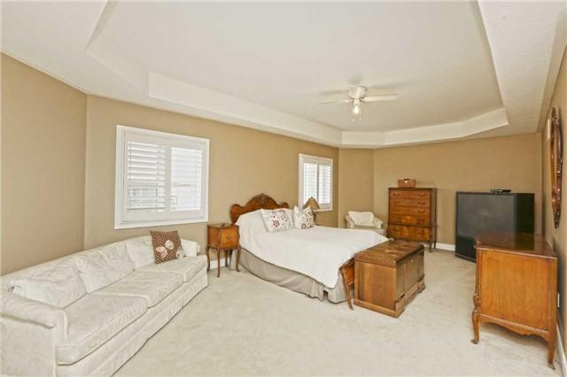 8 Lonetree Crt, House detached with 4 bedrooms, 4 bathrooms and 6 parking in Brampton ON | Image 12