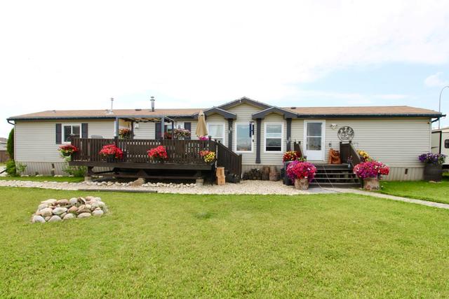 9018 87 Avenue, House detached with 3 bedrooms, 2 bathrooms and 1 parking in Grande Prairie AB | Image 2