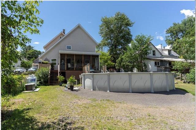 193 Queen St, House detached with 2 bedrooms, 3 bathrooms and 4 parking in Killaloe, Hagarty and Richards ON | Image 26