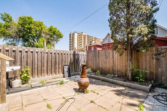 42 Madison Avenue, House semidetached with 3 bedrooms, 1 bathrooms and null parking in Hamilton ON | Image 36