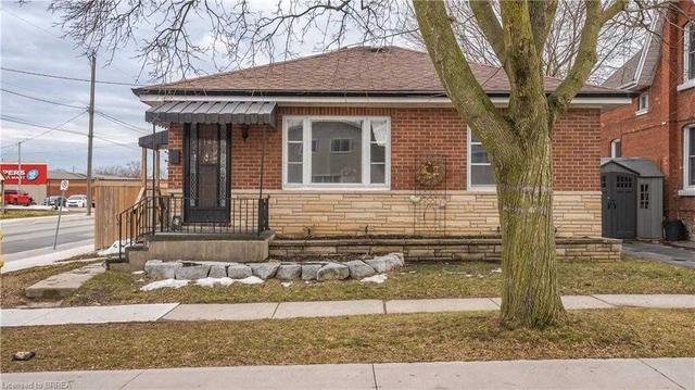 305 Darling St, House detached with 2 bedrooms, 2 bathrooms and 2 parking in Brantford ON | Image 20