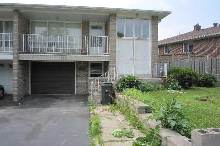 80 Glendower Crct, House semidetached with 4 bedrooms, 2 bathrooms and 3 parking in Toronto ON | Image 1