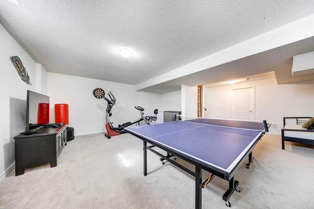 79 Great Gabe Cres, House attached with 3 bedrooms, 3 bathrooms and 3 parking in Oshawa ON | Image 28