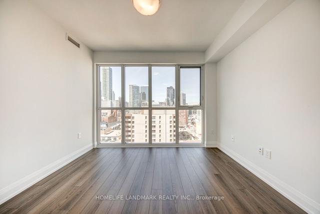 1804 - 77 Mutual St, Condo with 3 bedrooms, 2 bathrooms and 1 parking in Toronto ON | Image 4
