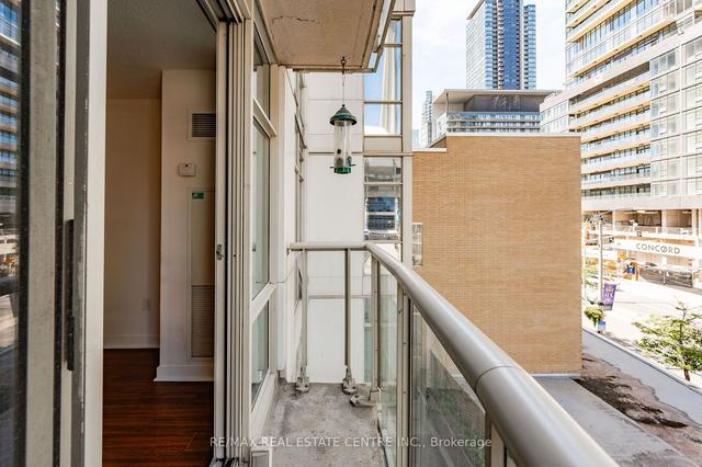 505 - 10 Navy Wharf Crt, Condo with 1 bedrooms, 1 bathrooms and 0 parking in Toronto ON | Image 8
