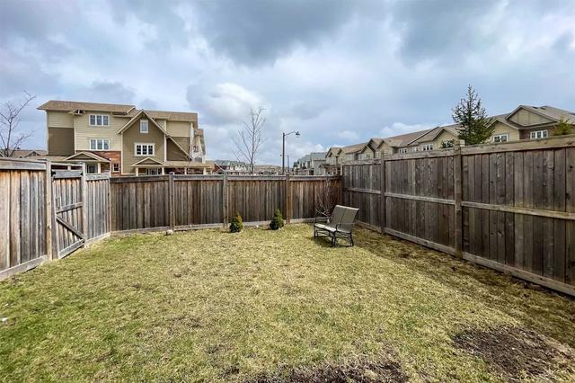 79 Great Gabe Cres, House attached with 3 bedrooms, 3 bathrooms and 3 parking in Oshawa ON | Image 35