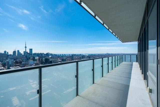 3802 - 65 St Mary St, Condo with 2 bedrooms, 2 bathrooms and 1 parking in Toronto ON | Image 19